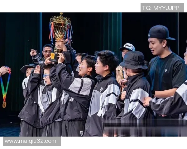 实时新闻深圳攀岩队勇闯世界街舞大赛展现转型新风貌与无限可能